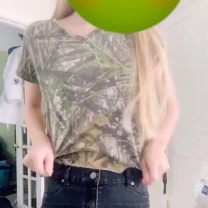 Mossy Oaks cropped camo t-shirt